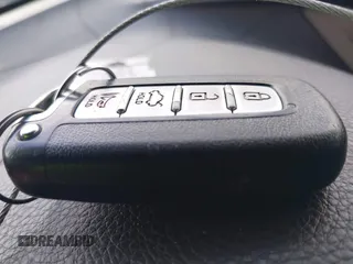 2013 Hyundai Azera с VIN KMHFG4JG8DA245858, выставлен на аукционе IAAI как лот 42657593 с пробегом 157 718 миль миль и . История ставок и продаж доступна на DreamBid. Изображение 11.