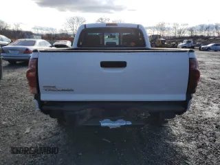 2008 Toyota Tacoma with VIN 5TENX22NX8Z588667, listed as a Copart auction lot 52118625 with 411,109 mi miles and Clean Title. Bid and sale history available at carsss.com. Image 6.