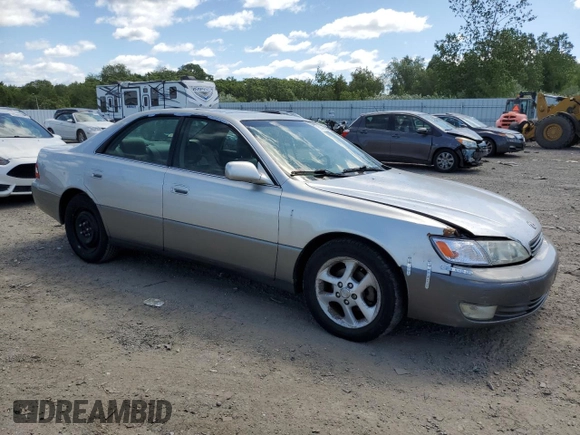 2000 Lexus ES 300 with VIN JT8BF28G0Y0255147, listed as a Copart auction lot 61464825 with 144,601 mi miles and Clean title. Bid and sale history available at DreamBid. Image 4.