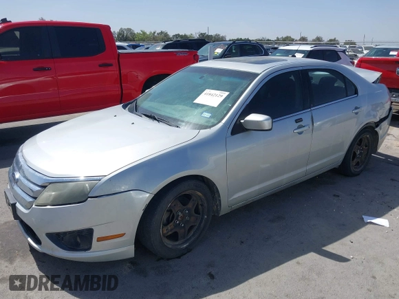 2010 Ford Fusion SE with VIN 3FAHP0HA7AR168317, listed as a IAAI auction lot 41842129 with 185,204 mi miles. Bid and sale history available at carsss.com. Image 2.