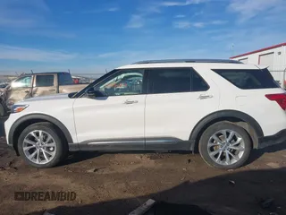 2022 Ford Explorer Platinum with VIN 1FM5K8HC8NGA33268, listed as a IAAI auction lot 41456814 with 47,700 mi miles. Bid and sale history available at carsss.com. Image 14.
