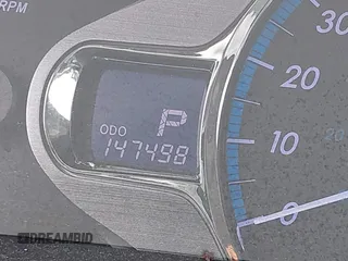 2014 Toyota Sienna XLE with VIN 5TDYK3DC0ES422700, listed as a IAAI auction lot 42049181 with 147,498 mi miles. Bid and sale history available at carsss.com. Image 7.