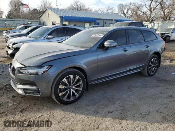 2020 Volvo V90 z VIN YV4A22NL1L1102688, wystawiony jako Copart lot #85409584 z przebiegiem 106 207 mil mil oraz Szkoda całkowita • Salvage title. Historia ofert i sprzedaży dostępna na DreamBid. Obrazek 1.
