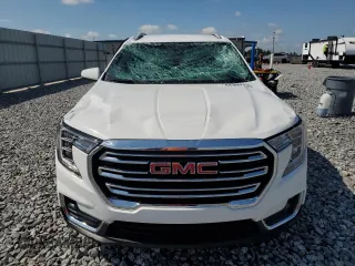 2024 GMC Terrain SLT with VIN 3GKALPEG7RL136883, listed as a Copart auction lot 64411295 with 30,252 mi miles and Non repairable. Bid and sale history available at DreamBid. Image 5.