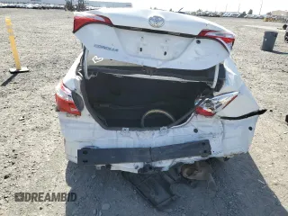 2014 Toyota Corolla L with VIN 2T1BURHE0EC092211, listed as a Copart auction lot 61728065 with 110,919 mi miles and Salvage title. Bid and sale history available at DreamBid. Image 6.