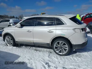 2017 Lincoln MKX Reserve with VIN 2LMPJ8LP8HBL40591, listed as a IAAI auction lot 41307767 with 99,601 mi miles and . Bid and sale history available at DreamBid. Image 15.