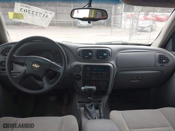 2007 Chevrolet TrailBlazer LS with VIN 1GNDS13SX72104242, listed as a IAAI auction lot 41722203 with 153,526 mi miles. Bid and sale history available at carsss.com. Image 16.