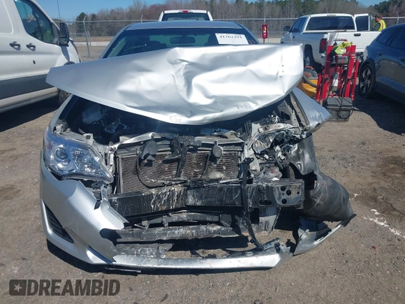 2014 Toyota Camry L with VIN 4T1BF1FK7EU404947, listed as a IAAI auction lot 41762291 with 1 mi miles. Bid and sale history available at carsss.com. Image 12.