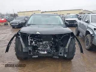 2025 Ford Explorer Active z VIN 1FMUK8DH4SGA45541, wystawiony jako IAAI lot #41492974 z przebiegiem 594 mil mil oraz . Historia ofert i sprzedaży dostępna na DreamBid. Obrazek 12.
