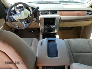 2007 GMC Yukon XL SLE z VIN 1GKFK16367J259001, wystawiony jako Copart lot #55866375 z przebiegiem Nie podano mil oraz Szkoda całkowita • Salvage title. Historia ofert i sprzedaży dostępna na DreamBid. Obrazek 8.