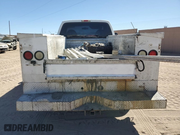 2002 Ford Super Duty F-250 XL with VIN 1FTNF20L72EB14450, listed as a Copart auction lot 43184425 with 0 mi miles and Salvage Title. Bid and sale history available at carsss.com. Image 6.