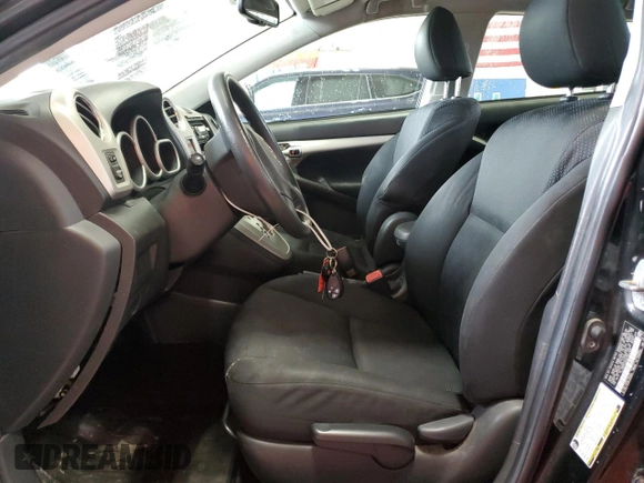 2009 Toyota Matrix S z VIN 2T1KE40E79C022495, wystawiony jako Copart lot #64028295 z przebiegiem 155 594 mil mil oraz Szkoda całkowita • Salvage title. Historia ofert i sprzedaży dostępna na DreamBid. Obrazek 7.