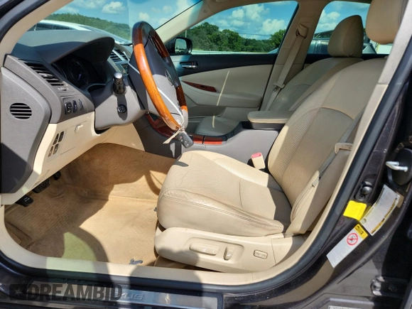 2011 Lexus ES 330 with VIN JTHBK1EG2B2449670, listed as a Copart auction lot 61452845 with 82,875 mi miles and Salvage title. Bid and sale history available at DreamBid. Image 7.