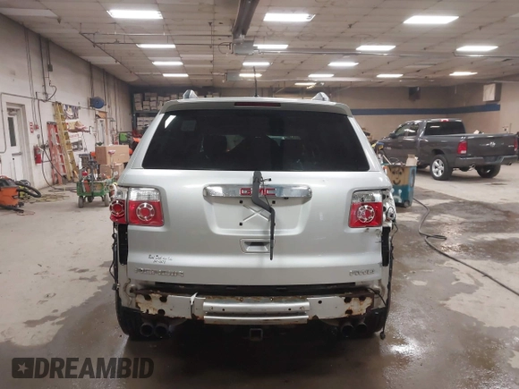2011 GMC Acadia SLT1 with VIN 1GKKVRED3BJ411906, listed as a IAAI auction lot 41139873 with 197,267 mi miles. Bid and sale history available at carsss.com. Image 17.