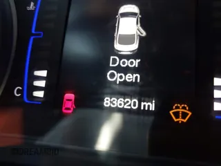 2015 Chrysler 200 S with VIN 1C3CCCBB1FN670130, listed as a IAAI auction lot 42054060 with 83,620 mi miles and . Bid and sale history available at carsss.com. Image 15.