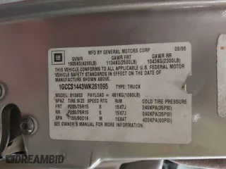 1998 Chevrolet S-10 with VIN 1GCCS1443WK261095, listed as a IAAI auction lot 41684723 with 217,003 mi miles. Bid and sale history available at carsss.com. Image 9.