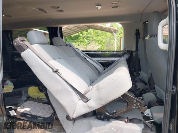 2015 Ford Transit XL z VIN 1FMZK1YM7FKA38364, wystawiony jako IAAI lot #42359342 z przebiegiem 164 544 mil mil oraz . Historia ofert i sprzedaży dostępna na DreamBid. Obrazek 8.