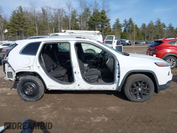 2017 Jeep Cherokee Latitude z VIN 1C4PJMCBXHW668767, wystawiony jako IAAI lot #41795738 z przebiegiem 95 206 mil mil oraz . Historia ofert i sprzedaży dostępna na DreamBid. Obrazek 14.