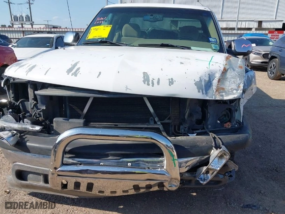 2001 Chevrolet Silverado 1500 LS with VIN 2GCEC19V911100167, listed as a IAAI auction lot 41863161 with 145,856 mi miles. Bid and sale history available at carsss.com. Image 6.