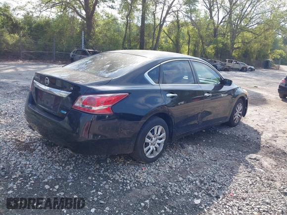 2013 Nissan Altima SV with VIN 1N4AL3AP0DC251278, listed as a IAAI auction lot 42078718 with 178,656 mi miles and . Bid and sale history available at carsss.com. Image 4.