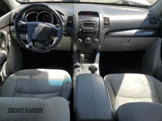 2012 Kia Sorento LX with VIN 5XYKT3A1XCG189649, listed as a Copart auction lot 52596945 with 190,088 mi miles and Clean Title. Bid and sale history available at carsss.com. Image 8.