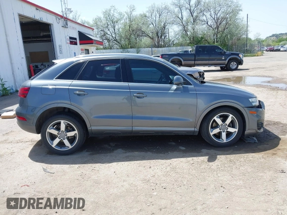 2015 Audi Q3 Premium Plus с VIN WA1EFCFS6FR010285, выставлен на аукционе IAAI как лот 42202068 с пробегом 104 945 миль миль и . История ставок и продаж доступна на DreamBid. Изображение 14.