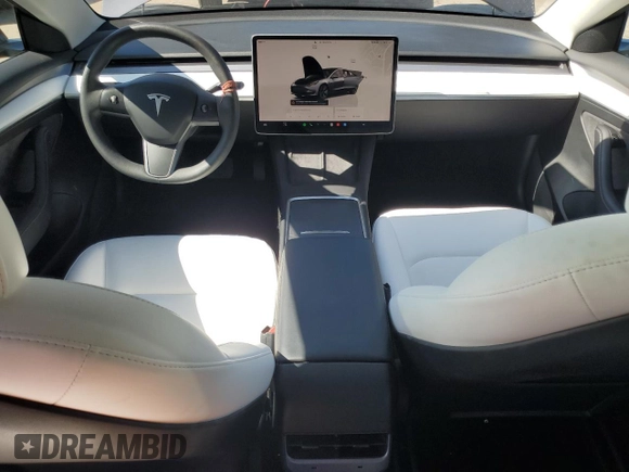 2022 Tesla Model 3 with VIN 5YJ3E1EA5NF339769, listed as a Copart auction lot 47111685 with 44,087 mi miles and Salvage Title. Bid and sale history available at DreamBid. Image 8.