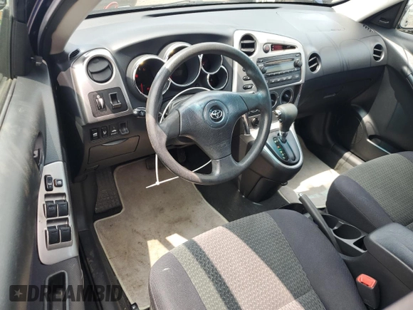2006 Toyota Matrix STD z VIN 2T1LR32E86C560070, wystawiony jako Copart lot #58927165 z przebiegiem 172 581 mil mil oraz Czysty tytuł • Clean title. Historia ofert i sprzedaży dostępna na DreamBid. Obrazek 8.