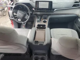 2022 Toyota Sienna LE with VIN 5TDKSKFC9NS056913, listed as a Copart auction lot 55704795 with 71,464 mi miles and Salvage title. Bid and sale history available at DreamBid. Image 8.