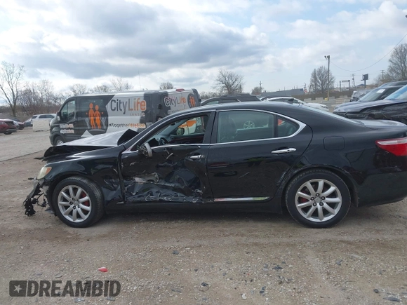 2007 Lexus LS 460 with VIN JTHBL46F075030940, listed as a IAAI auction lot 41962434 with 107,449 mi miles and . Bid and sale history available at DreamBid. Image 15.