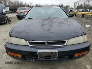 1997 Honda Accord LX with VIN 1HGCD5630VA028769, listed as a Copart auction lot 88500575 with 236,568 mi miles and Salvage Title. Bid and sale history available at carsss.com. Image 5.