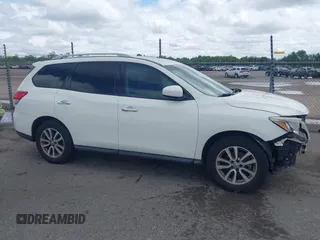 2016 Nissan Pathfinder S with VIN 5N1AR2MN5GC613411, listed as a IAAI auction lot 41930651 with 277,992 mi miles and . Bid and sale history available at DreamBid. Image 14.