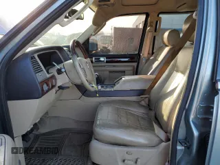 2006 Lincoln Navigator Luxury with VIN 5LMFU28596LJ11608, listed as a Copart auction lot 43173785 with 133,421 mi miles and Salvage Title. Bid and sale history available at carsss.com. Image 7.