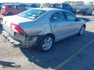 2010 Mercury Milan with VIN 3MEHM0HAXAR642150, listed as a IAAI auction lot 41671082 with 149,494 mi miles. Bid and sale history available at carsss.com. Image 4.