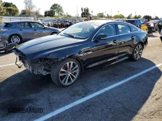 2018 Jaguar XJ with VIN SAJWA1C79J8W14555, listed as a Copart auction lot 39950303 with 86,316 mi miles. Bid and sale history available at carsss.com. Image 1.