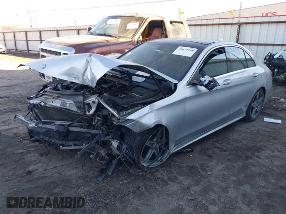 2015 Mercedes-Benz C-Class C 300 Luxury with VIN 55SWF4KB6FU005257, listed as a IAAI auction lot 41675298 with 126,263 mi miles. Bid and sale history available at carsss.com. Image 18.