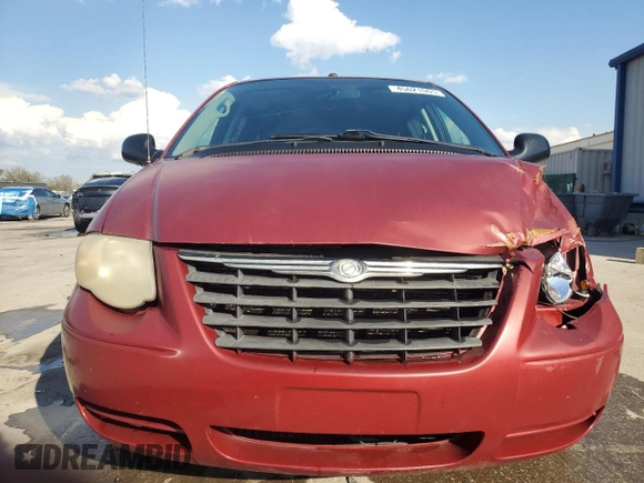 2006 Chrysler Town & Country Touring with VIN 2A4GP54L96R859107, listed as a Copart auction lot 45021005 with 256,313 mi miles and Salvage Title. Bid and sale history available at DreamBid. Image 5.