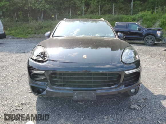 2016 Porsche Cayenne S E-Hybrid z VIN WP1AE2A23GLA17545, wystawiony jako Copart lot #58556435 z przebiegiem 136 497 mil mil oraz Szkoda całkowita • Salvage title. Historia ofert i sprzedaży dostępna na DreamBid. Obrazek 5.