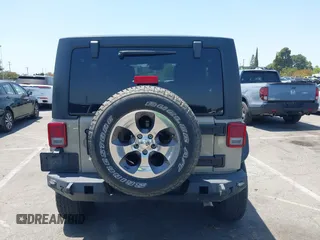 2018 Jeep Wrangler Unlimited Sport S с VIN 1C4BJWDG3JL809752, выставлен на аукционе IAAI как лот 42346652 с пробегом 50 342 миль миль и . История ставок и продаж доступна на DreamBid. Изображение 16.