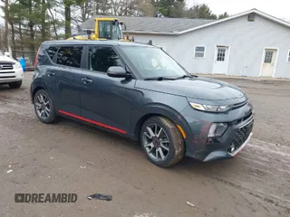2020 Kia Soul GT-Line with VIN KNDJ63AU1L7078238, listed as a IAAI auction lot 41931330 with 38,484 mi miles. Bid and sale history available at carsss.com. Image 1.