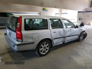 2004 Volvo V70 with VIN YV1SW59VX42427080, listed as a Copart auction lot 48923415 with 180,212 mi miles and Salvage Title. Bid and sale history available at carsss.com. Image 3.