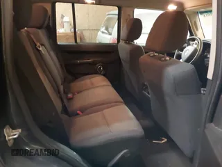 2010 Jeep Commander Sport z VIN 1J4RG4GT4AC139097, wystawiony jako IAAI lot #41080018 z przebiegiem 214 735 mil mil oraz . Historia ofert i sprzedaży dostępna na DreamBid. Obrazek 8.