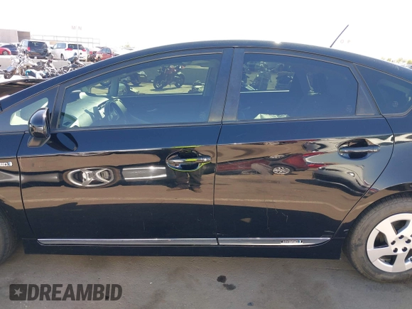 2014 Toyota Prius Four with VIN JTDKN3DUXE1736731, listed as a IAAI auction lot 42106536 with 73,621 mi miles. Bid and sale history available at carsss.com. Image 14.