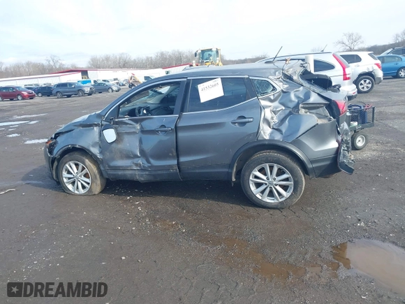 2017 Nissan Rogue Sport SL with VIN JN1BJ1CR3HW118691, listed as a IAAI auction lot 41532605 with 107,025 mi miles. Bid and sale history available at carsss.com. Image 14.