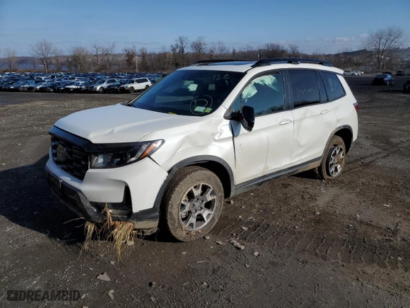 2022 Honda Passport TrailSport with VIN 5FNYF8H69NB001312, listed as a Copart auction lot 35850053 with 15,415 mi miles. Bid and sale history available at carsss.com. Image 1.
