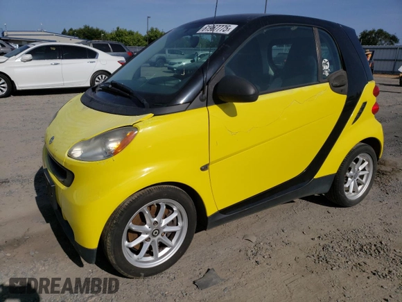 2008 Smart fortwo Pure с VIN WMEEJ31X68K099800, выставлен на аукционе Copart как лот 61967775 с пробегом Не указан миль и Чистый • Clean title. История ставок и продаж доступна на DreamBid. Изображение 1.