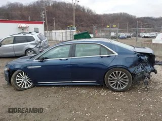 2017 Lincoln Continental Select with VIN 1LN6L9TK2H5603593, listed as a IAAI auction lot 41722163 with 63,431 mi miles. Bid and sale history available at carsss.com. Image 15.