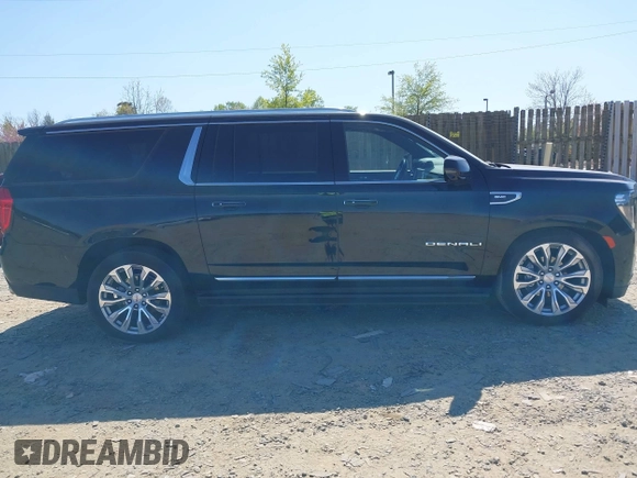 2023 GMC Yukon XL Denali with VIN 1GKS2JKL7PR458631, listed as a IAAI auction lot 42024142 with 16,054 mi miles. Bid and sale history available at carsss.com. Image 13.