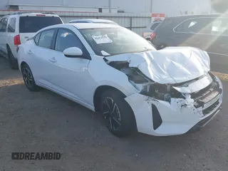 2025 Nissan Sentra SV z VIN 3N1AB8CV6SY298733, wystawiony jako IAAI lot #42454538 z przebiegiem 10 000 mil mil oraz . Historia ofert i sprzedaży dostępna na DreamBid. Obrazek 1.