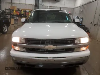2003 Chevrolet Suburban LT with VIN 3GNEC16Z33G340100, listed as a Copart auction lot 43993315 with 236,836 mi miles and Clean Title. Bid and sale history available at carsss.com. Image 5.